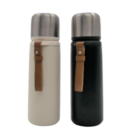 Stainless Steel Vacuum Flask with Leather Strap – 500ml